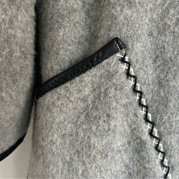 Vintage Inuit Grey Wool Brown Fur Hood Wool Coat Parka Size 10 Large - Picture 4 of 15